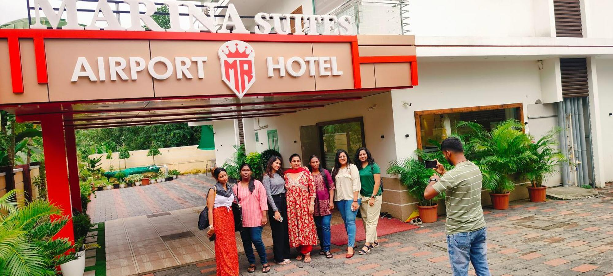 Marina Suites Airport Hotel Kochi Exterior photo